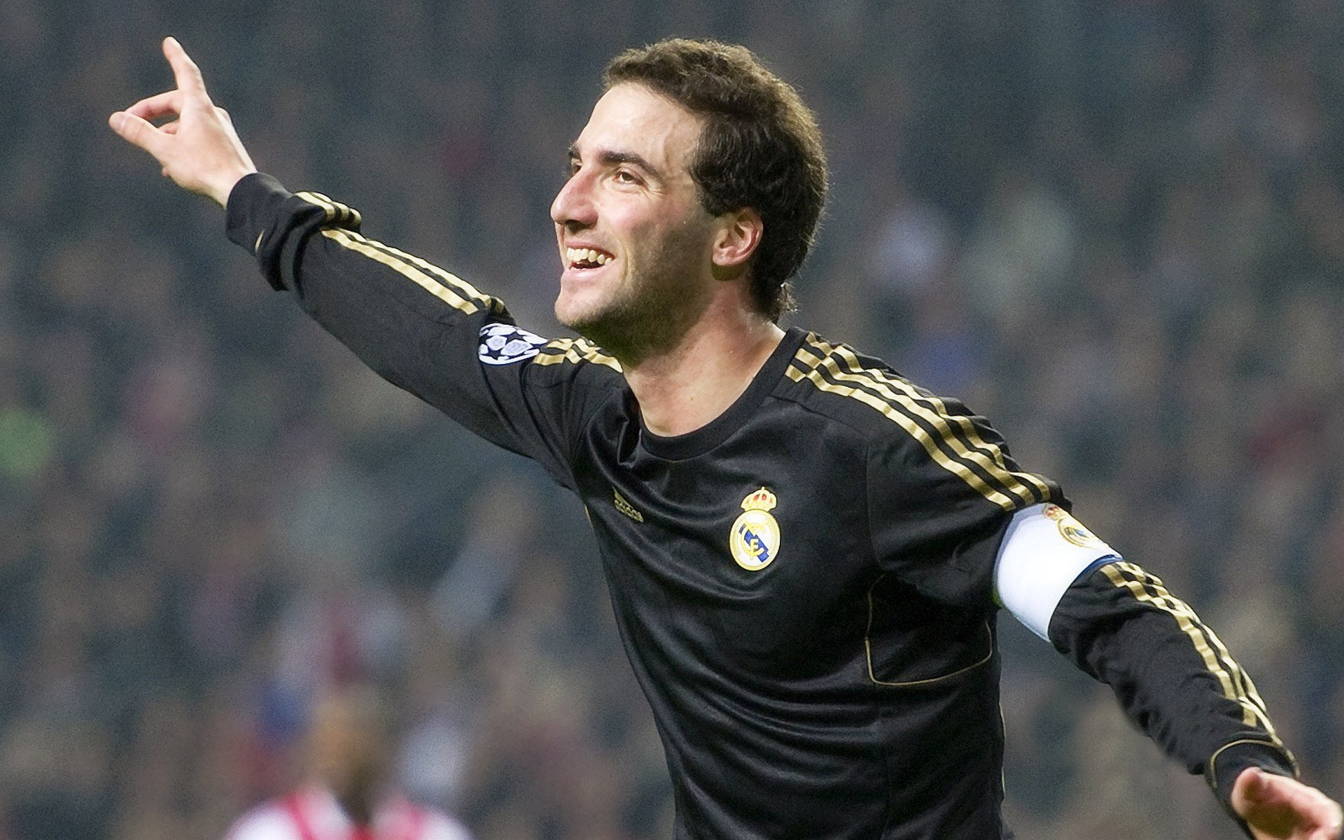 本·普劳德蝶泳50米表现燃爆泳池，普劳德游泳